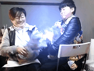 1459148773156857055.gif