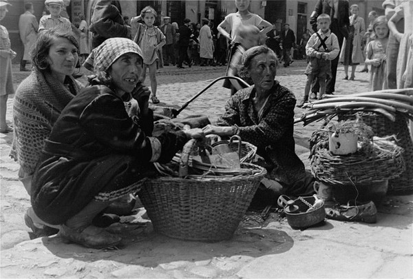 В Варшавском гетто. Лето 1941 года 1941, запретные фотографии, варшавское гетто, длиннопост, польша, история