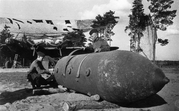 ФАБ-5000 НГ - Пятитонная супербомба Великой Отечественной Войны Великая Отечественная война, бомба, Авиация, длиннопост