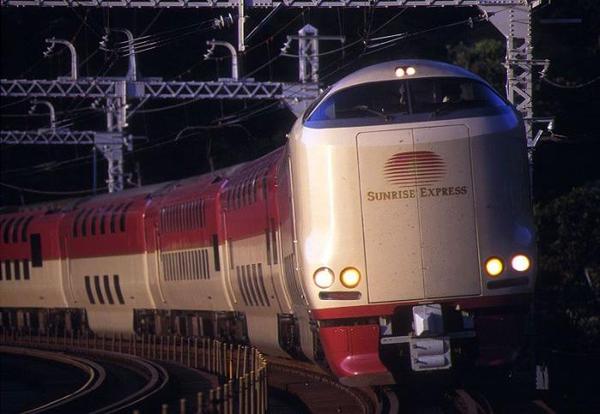 Японская железная дорога Япония, железная дорога, Вагон, оборудование, сервис, устройство, Sunrise Express, длиннопост