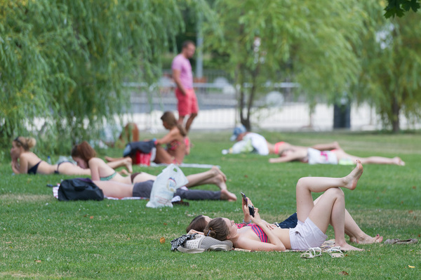 Австралийский Парк Для Любителей Отдыхать Без Одежды