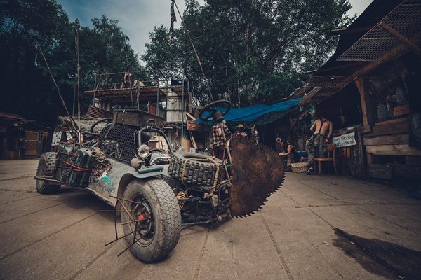 Junktown в заброшенной военной части в Братронице (RZB - raketov zkladna Bratronice) в Чехии. Post-Apocalyptic Festival, Junktown, тусовка, Mad Max style, сильно длиннопост, длиннопост