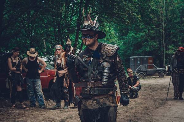 Junktown в заброшенной военной части в Братронице (RZB - raketov zkladna Bratronice) в Чехии. Post-Apocalyptic Festival, Junktown, тусовка, Mad Max style, сильно длиннопост, длиннопост
