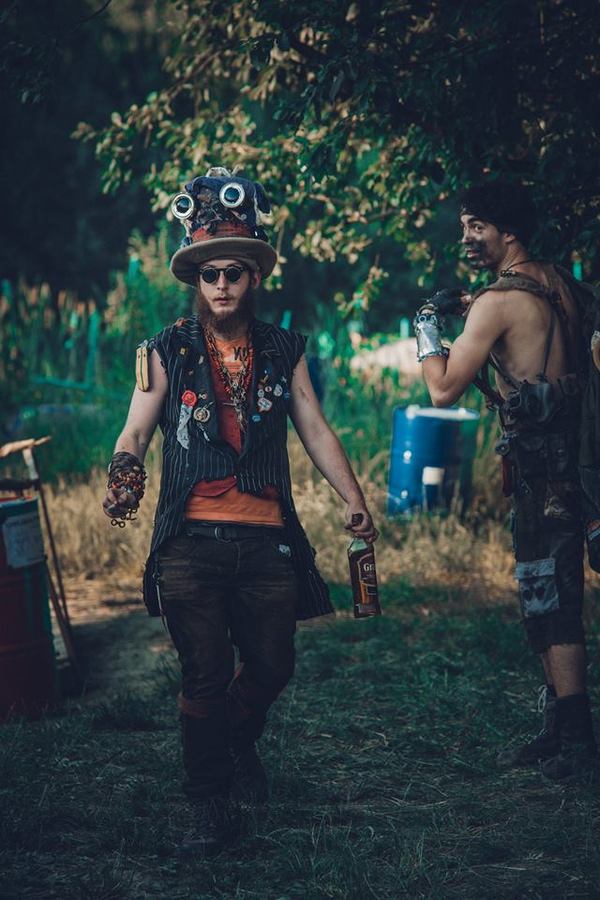 Junktown в заброшенной военной части в Братронице (RZB - raketov zkladna Bratronice) в Чехии. Post-Apocalyptic Festival, Junktown, тусовка, Mad Max style, сильно длиннопост, длиннопост