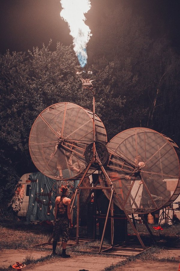 Junktown в заброшенной военной части в Братронице (RZB - raketov zkladna Bratronice) в Чехии. Post-Apocalyptic Festival, Junktown, тусовка, Mad Max style, сильно длиннопост, длиннопост