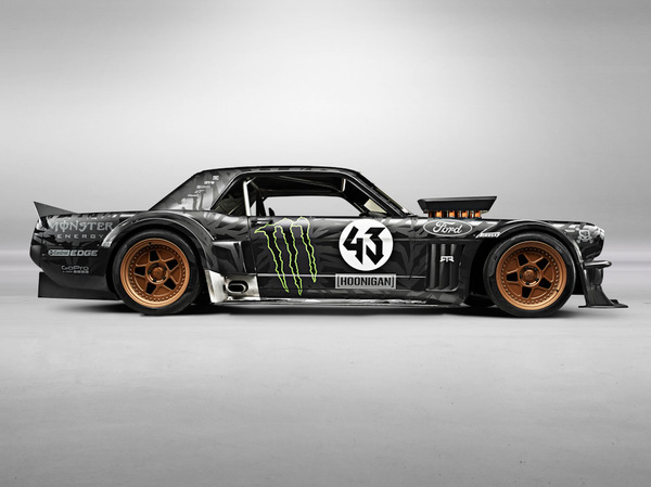 How to drift*, by Ken Block – shredding tyres in the ...