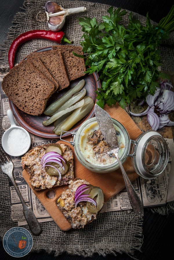 Старопольский смалец. кулинария, еда, длиннопост, рецепт, из Одессы с морковью, сало, Бра