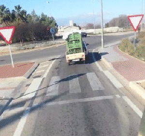1481481153137489878.gif