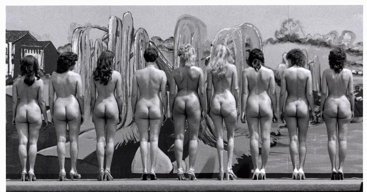 Эротическая подборка ретро снимков голых девиц