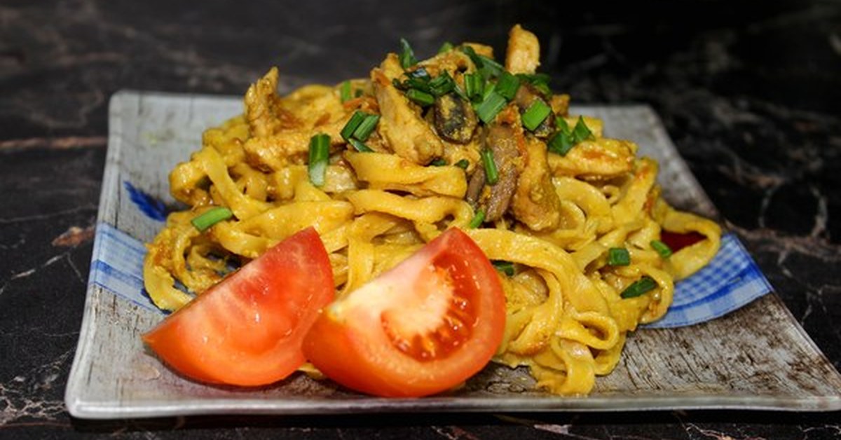 Лапша домашняя с курицей и овощами рецепт с пошагово в Лапша домашняя с курицей и овощами рецепт с пошагово в