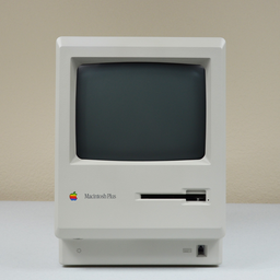 Mac plus. Apple Macintosh Plus. Macintosh Plus 2k19. Macintosh и Macintosh Plus. Apple Mac Plus Monitor.