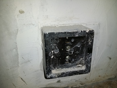 1460290780314132451 можно ли заизолировать провода термоклеем