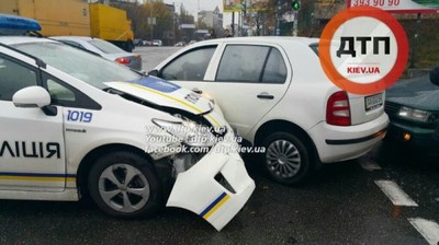 картинки в полицейской форме девушки