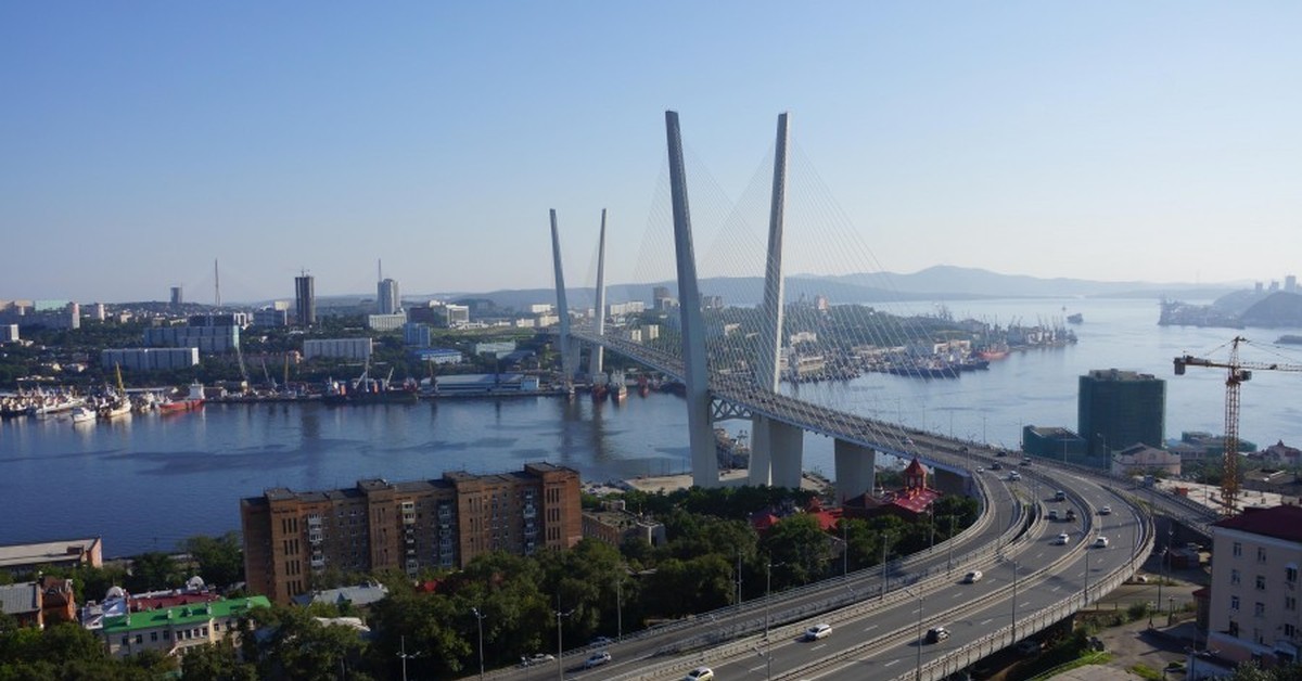 Х владивосток. "Золотой мост" города Владивостока. Приморский край золотой Рог. Мост в городе Владивостоке. Золотой мост Владивосток фото.