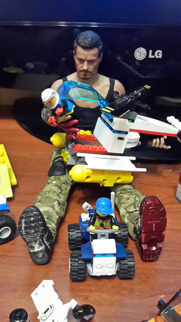      .  , , LEGO