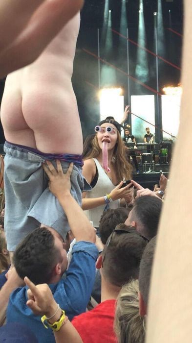 Phototoads - NSFW, Fotozhaba, Concert, Naked guy, GIF, Longpost