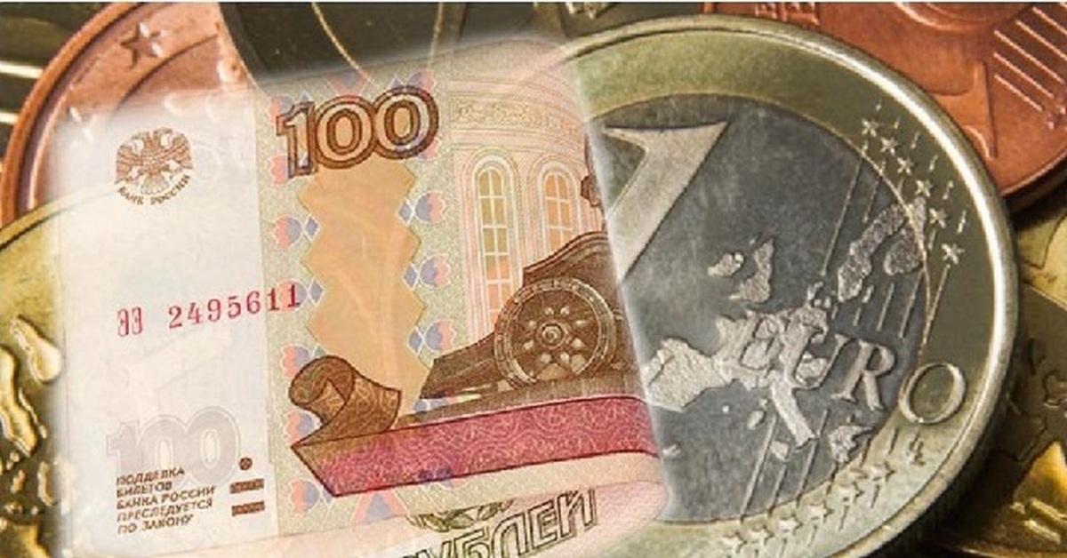 1 евро 100 рублей. 100 Евро в рублях. Курс евро 100 рублей. 5 Евро в рублях. 599 Евро в рублях.