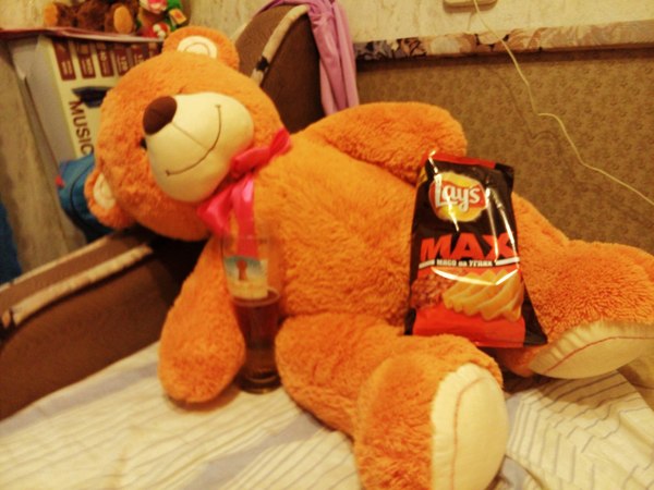 С пятницей, пикабушники! не задерживайтесь на работах, учёбах и т.д.