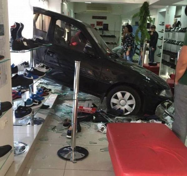 ��������  ����?