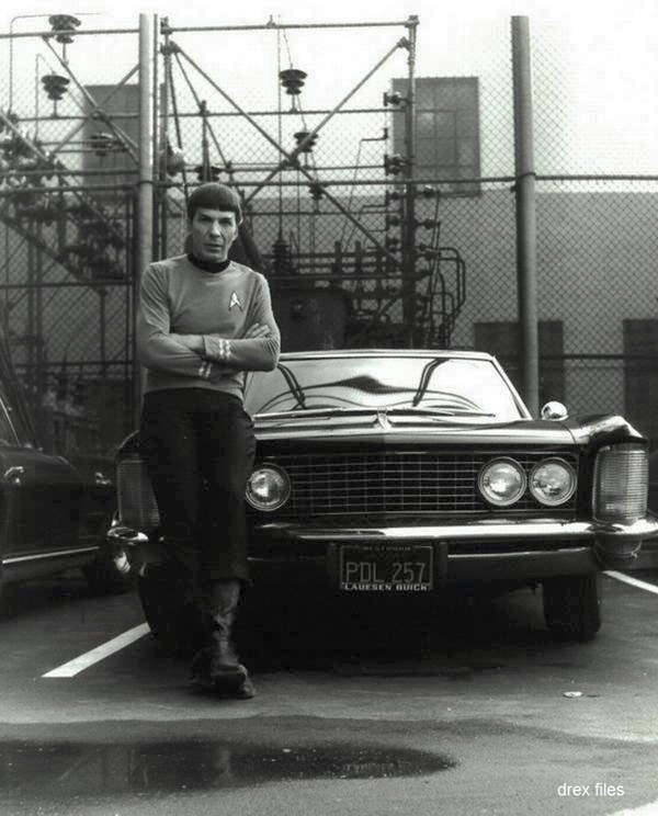 Leonard Nimoy   Buick Riviera 1964 .  , Buick Riviera, , Star Trek, Spock