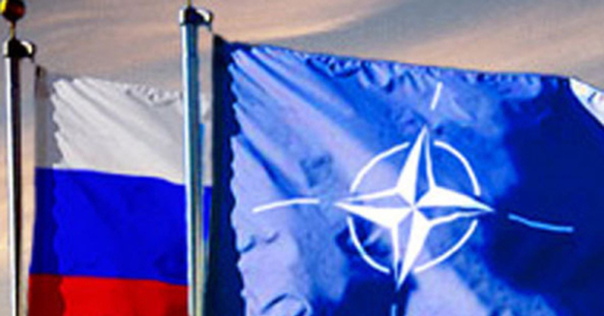 Россия грозит нато. Россия НАТО 2002. НАТО И Россия. Россия НАТО фото. Взаимодействие России и НАТО.
