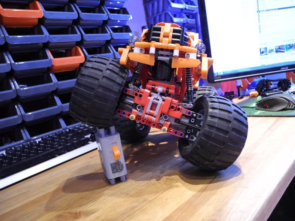 Lego Monster truck (самоделка) LEGO, Техника, LEGO Technic, Лего, Я у мамы инженер, Бигфут, Видео, Длиннопост