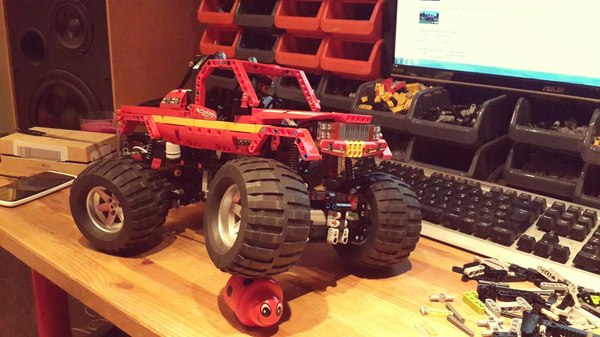 Lego Monster truck (самоделка) LEGO, Техника, LEGO Technic, Лего, Я у мамы инженер, Бигфут, Видео, Длиннопост