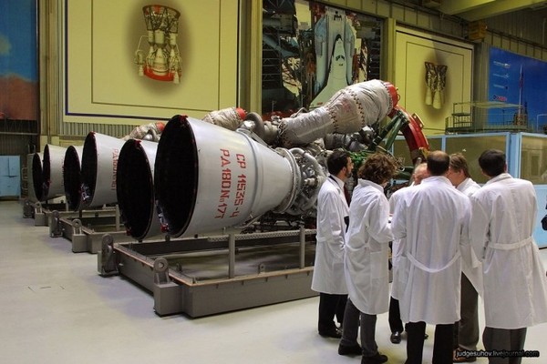 СЛАВА РОССИИ -Пентагон: Без российских двигателей РД–180 наши ракеты останутся на Земле