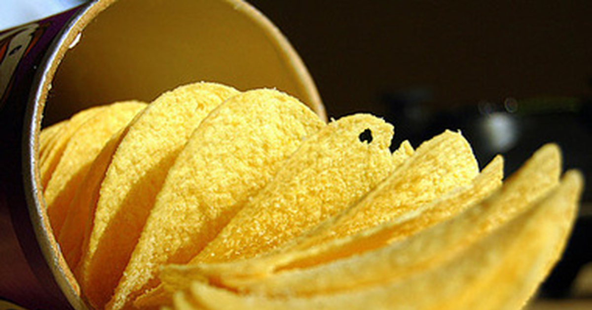 Картофельные чипсы в каком году придумали. Джордж Крам чипсы. Джордж Крам изобретатель чипсов. Уильям Тэппенден чипсы. Еда чипсы.