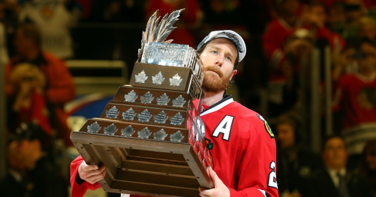 Конн смайт трофи. Патрик Кейн Конн Смайт трофи. Duncan Keith. CONN Smythe Trophy.