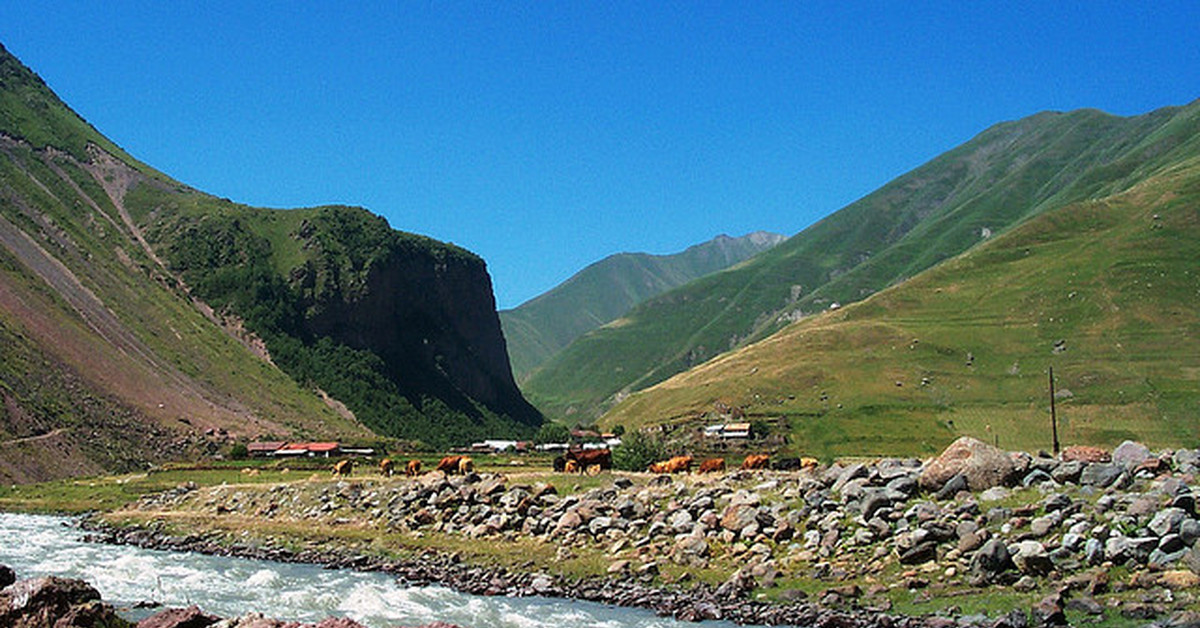 Карадах. Горная зона Дагестана. Село Мочох Дагестан. Долина реки Барааор Дагестан. Долина реки Терек.