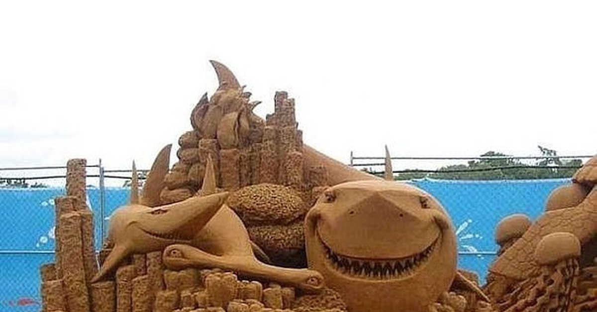 Что можно слепить из песка. Что можно слепить из песка. Фигуры из песка на пляже. Песчаные скульптуры. Фигуры из песка на пляже.