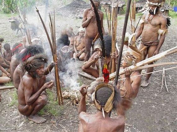 A tribe of cannibals from Indonesia will accept migrants in unlimited numbers. - NSFW, Cannibalism, Migrants, Hunger, Nutrition, Black humor