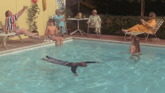 Мальчик не с нашего двора!