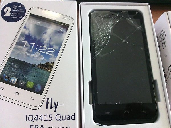 Помощь пикабу! Разбитый экран iq4415.