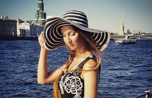 22-летняя Валерия Былинина из ЛНР сенсационно прошла в финал конкурса "Миссис мира - 2016"