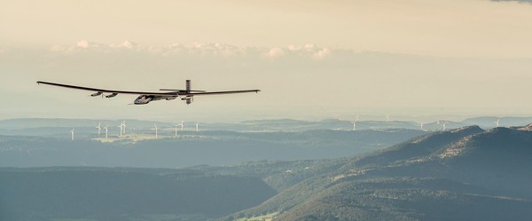 Solar Impulse 2 ����� ����� � �������