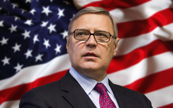 Касьянов получил в лицо пачкой долларов