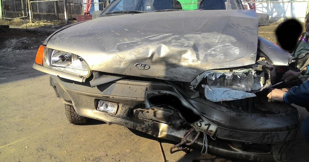 Дтп автоваз. Ваз 2114 кварц авария. Ваз 2107 опер битая. Дтп автоваз. Ваз 2113 после аварии.