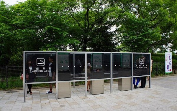 Курение в Японии.