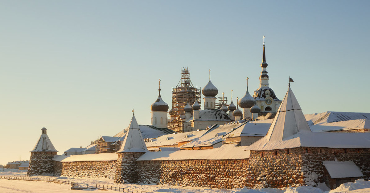 Russian n. Соловецкий монастырь зима. Соловецкий монастырь зимой. Соловки монастырь зимой. Соловецкие острова зимой.