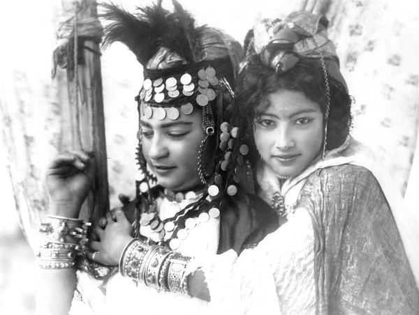 A moment of the past: ouled nail - eternal dancers. - NSFW, The photo, Past, Female, Article, Dancing, Africa, Longpost, Women