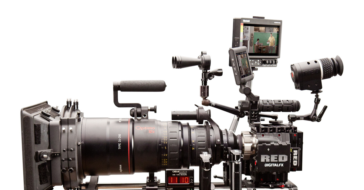 Кинокамера. Кинокамера Red Epic. Red MX кинокамера. Обвес для камеры кинокамер Red. Red one камера.