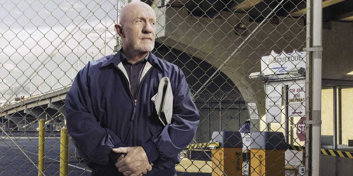 Mike broke. Mike Ehrmantraut. Джонатан Бэнкс Майк Эрмантраут. Майк Эрмантраут лучше звоните Солу. Джонатан Бэнкс Breaking Bad.