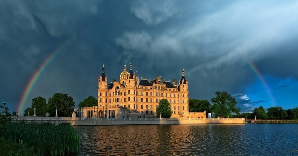 Мекленбург. Mecklenburg-Vorpommern Шверин. Замок в Шверине, Германия. Мекленбург-передняя Померания. Мекленбург-передняя Померания достопримечательности.