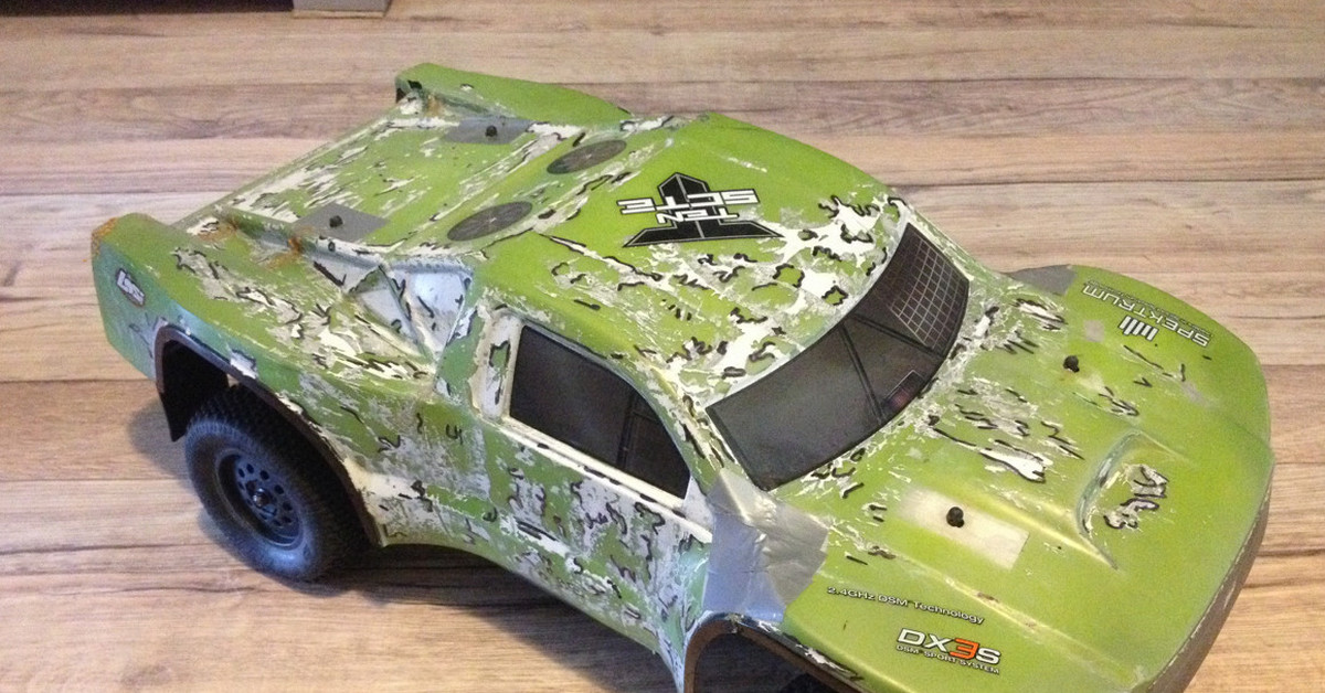 iz chego sostoit radioupravlyaemaya mashina