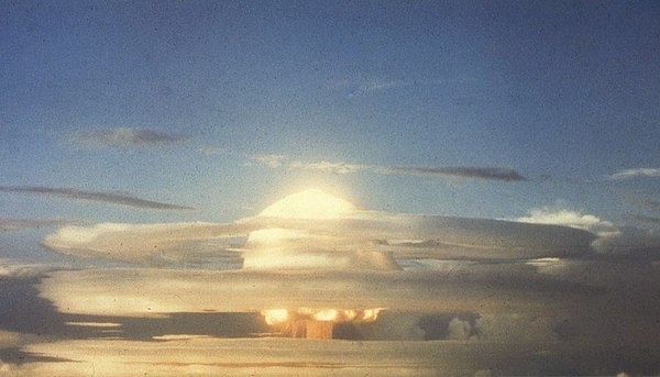Первый в мире термоядерный взрыв Ivy Mike, 1952
