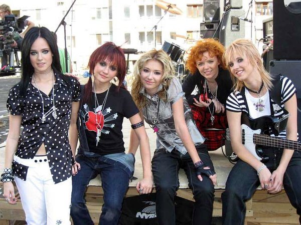 Как ни странно, но если ты не знаешь, кто это, то тебе завтра в школу