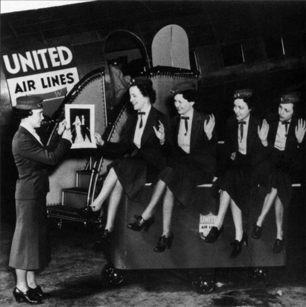 Первая в мире стюардесса, или Как в гражданской авиации появилась новая профессия Гражданская авиация, Стюардесса, Профессия, Эллен Черч, Длиннопост