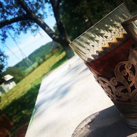 ����� ����